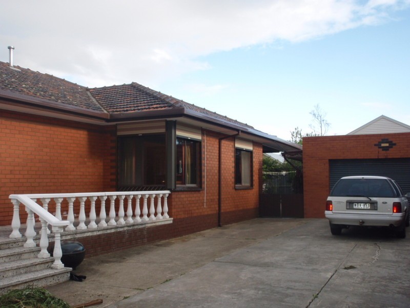53 River Street, Newport VIC 3015