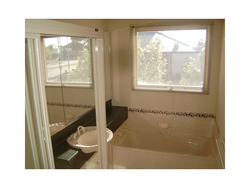 1 Whittaker Court, Williamstown VIC 3016