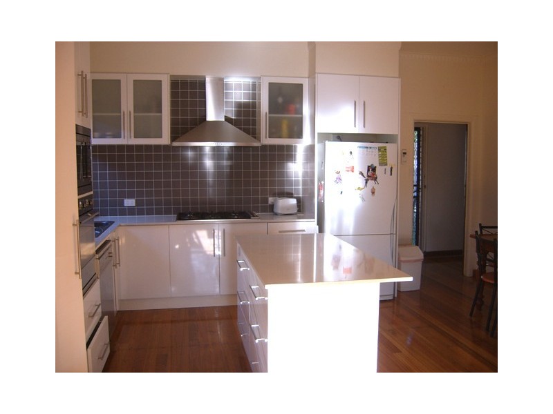 18 Andrews Street, Spotswood VIC 3015