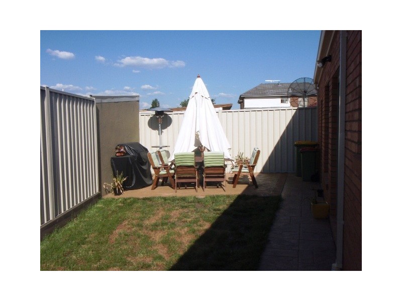 2/34 Lyons Street, Maidstone VIC 3012