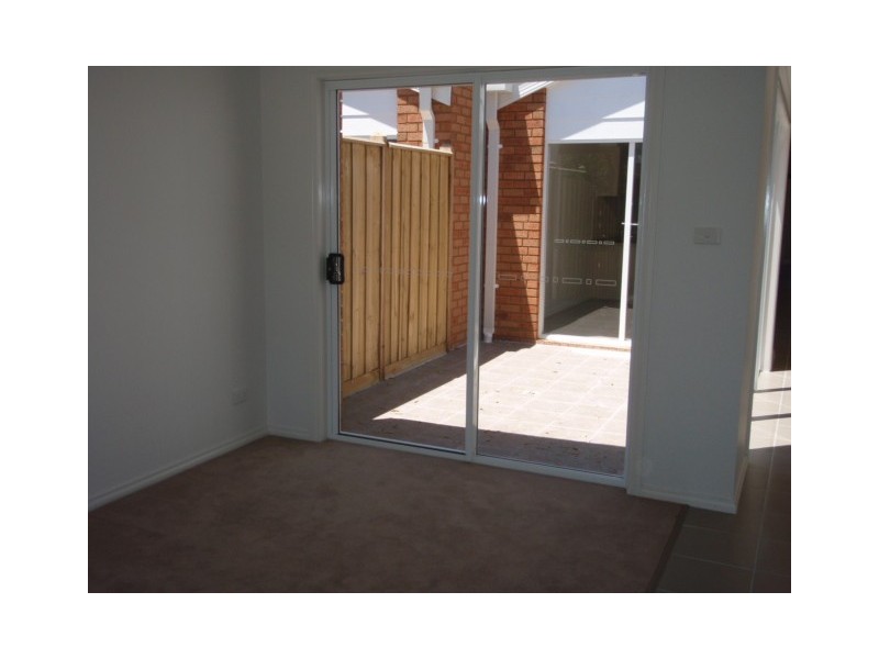 1/40 Hansen Street, Newport VIC 3015