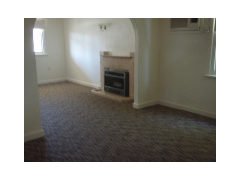11 Howard Street, Maidstone VIC 3012