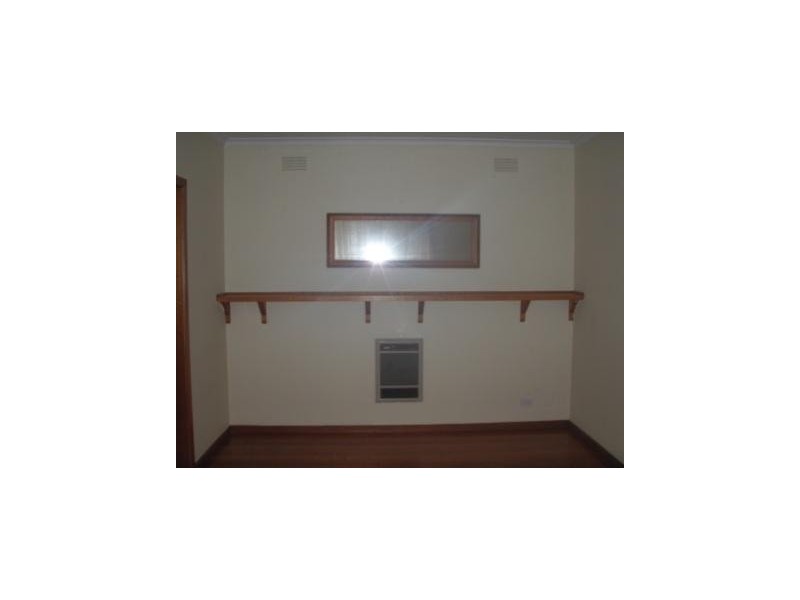 4/44  Clyde Street, Newport VIC 3015