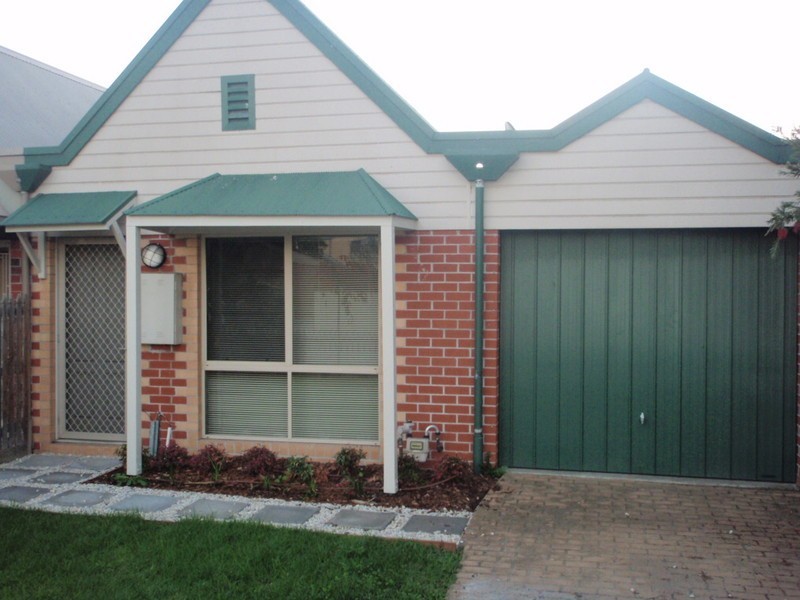 5A  Revo Street, Newport VIC 3015