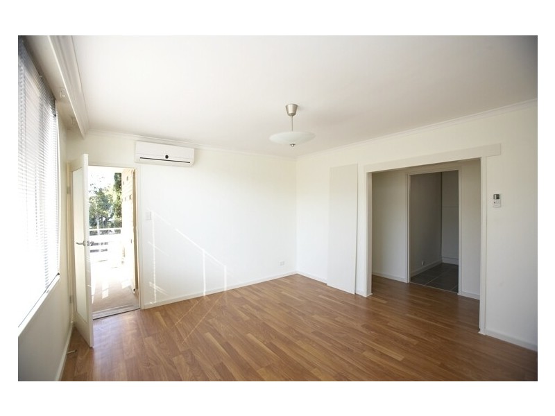 1/28 Bishop Street, Kingsville VIC 3012