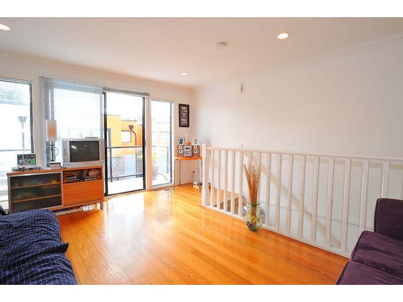 15/3 Johnston Street, Newport VIC 3015