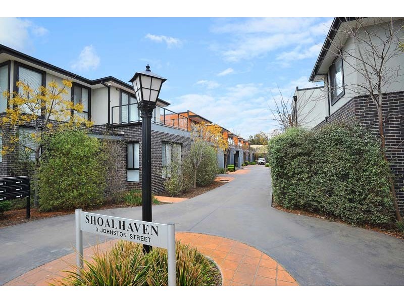 15/3 Johnston Street, Newport VIC 3015