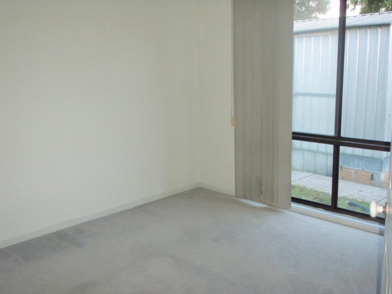 No 6 Revo Street, Newport VIC 3015