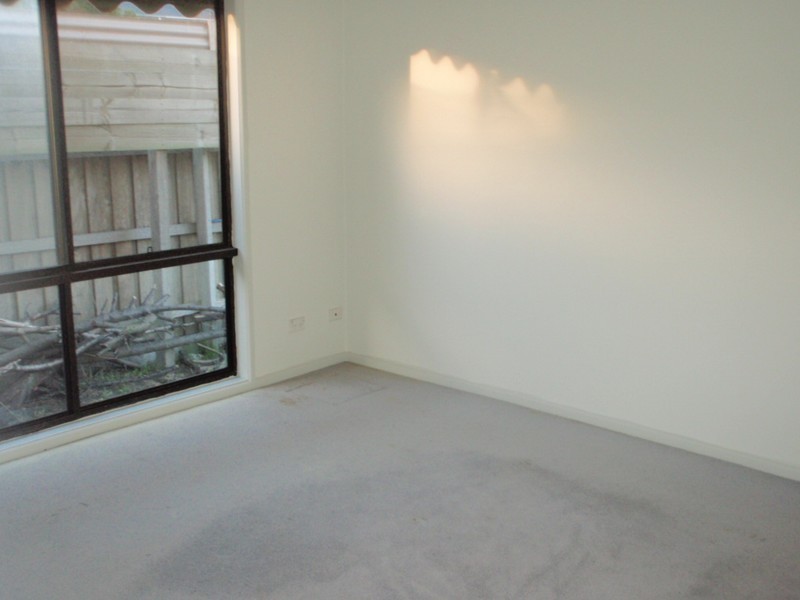 No 6 Revo Street, Newport VIC 3015