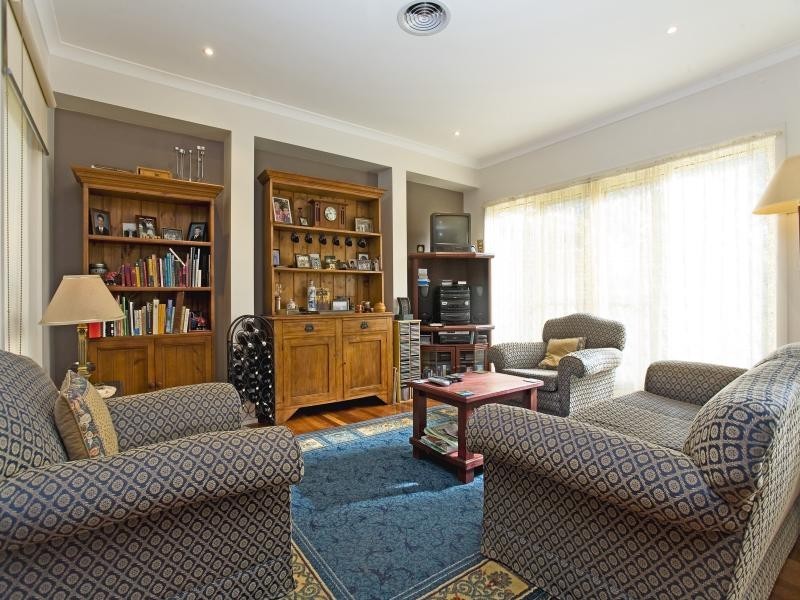 18 Laurie Street, Newport VIC 3015