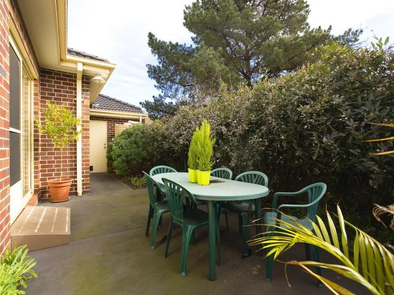 18 Laurie Street, Newport VIC 3015