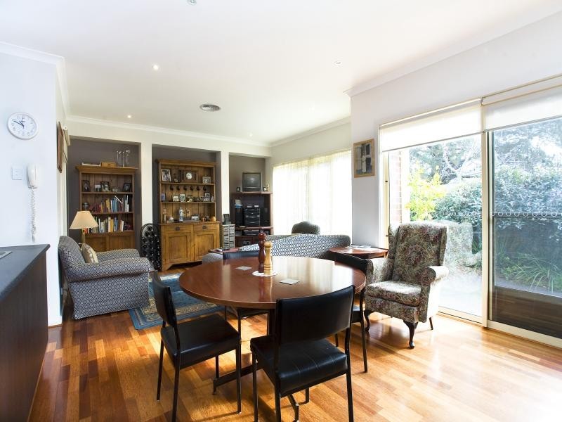 18 Laurie Street, Newport VIC 3015