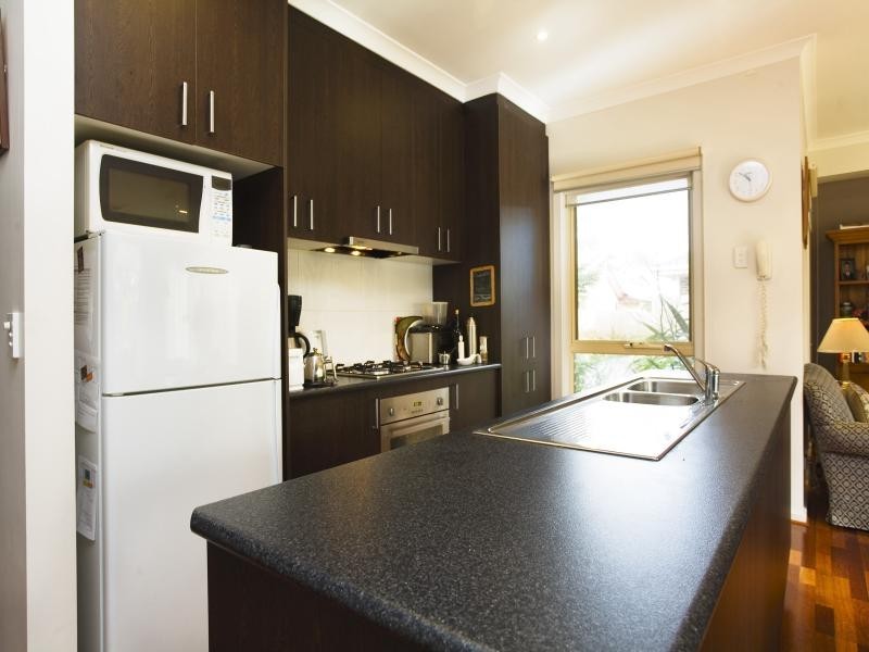 18 Laurie Street, Newport VIC 3015
