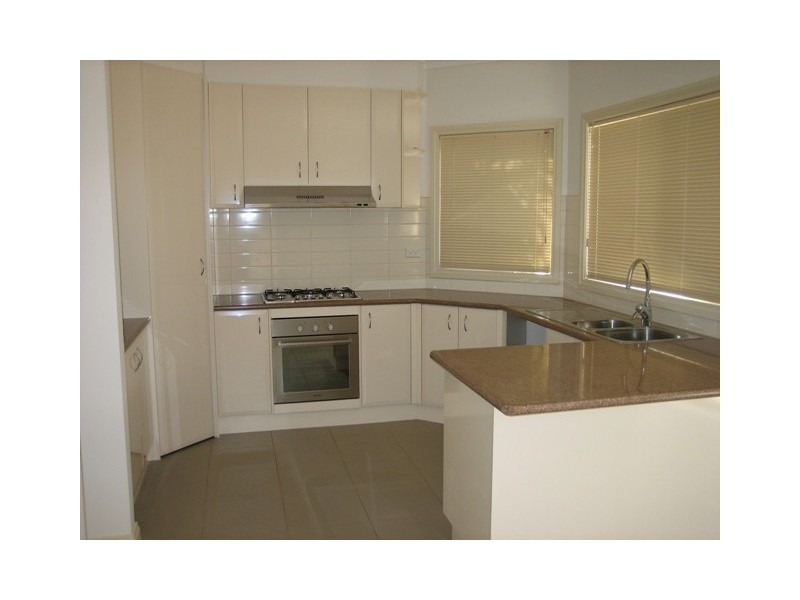 16 May Street, Newport VIC 3015