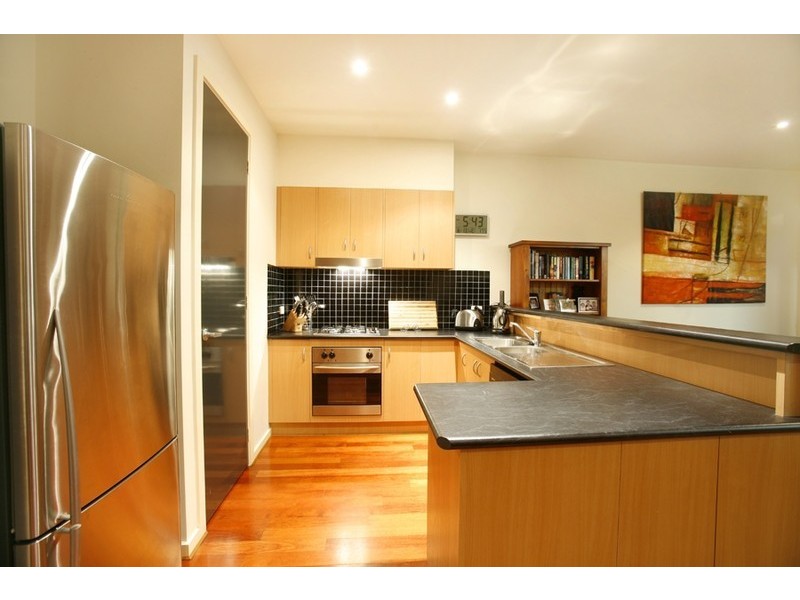 39 John Liston Drive, Newport VIC 3015