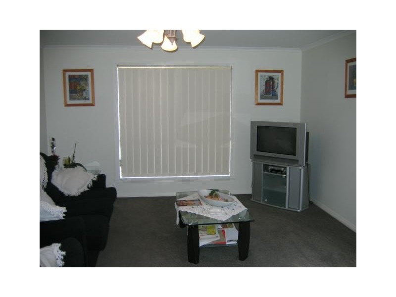 21 Finchley Park Crescent, Tarneit VIC 3029