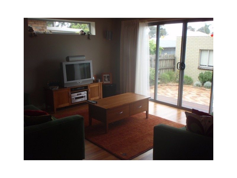 97 Newcastle Street, Newport VIC 3015