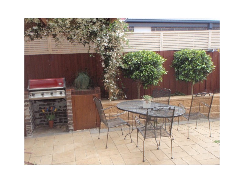 170  Blackshaws Road, Newport VIC 3015