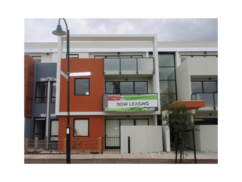 32/8 Crefden Street, Maidstone VIC 3012