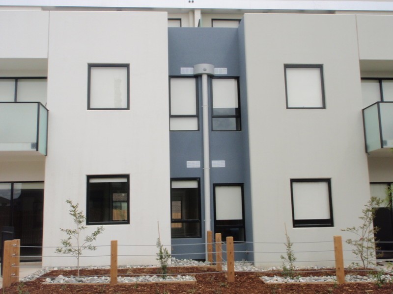 19and42 Crefden Street, Maidstone VIC 3012