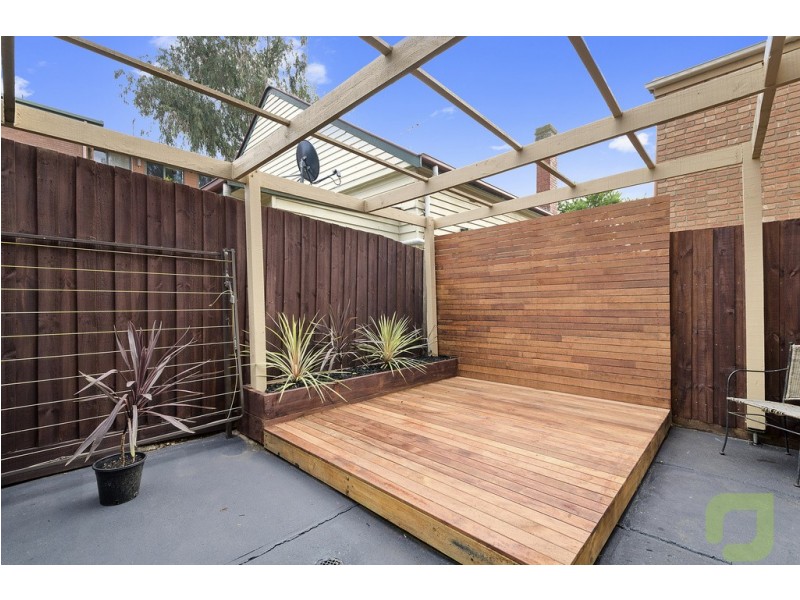 7/37 Ballarat Road, Footscray VIC 3011