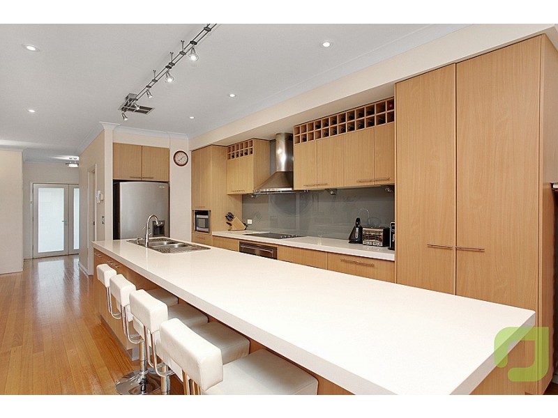 7 Tregutha Way, Newport VIC 3015