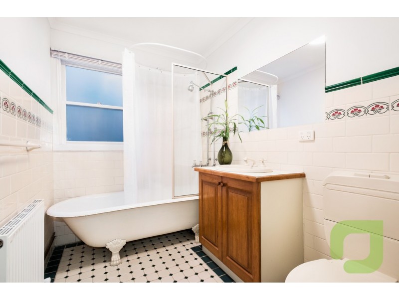 17 Lenore Crescent, Williamstown VIC 3016