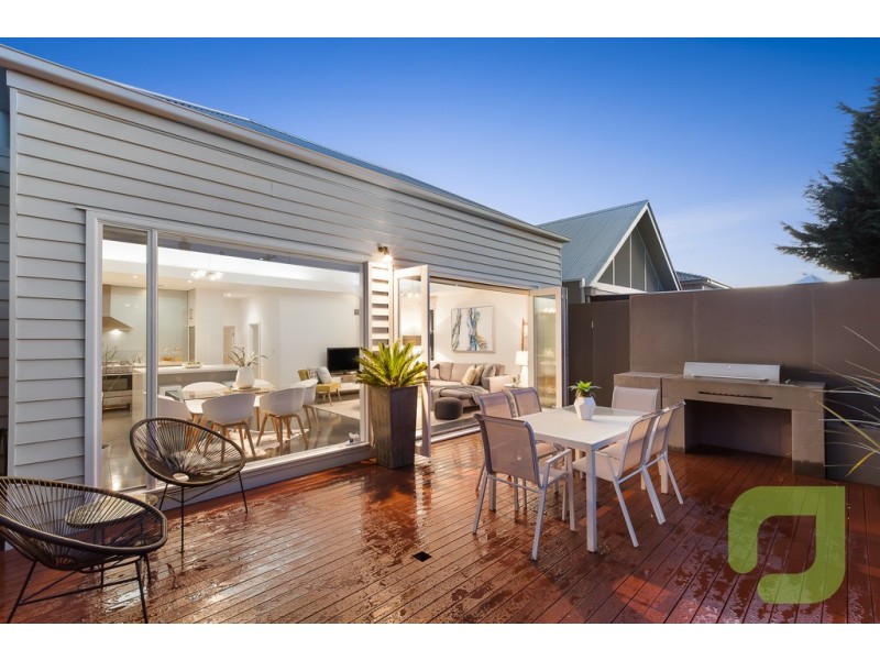 8 Blanche Street, Yarraville VIC 3013