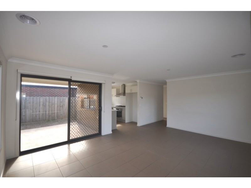 100 Walls Road, Werribee VIC 3030