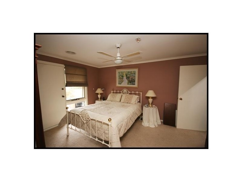 60 Perkins Rd, Lara VIC 3212