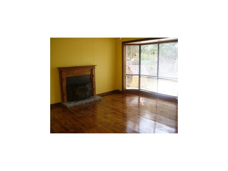 3 Hatherley Grove, Altona North VIC 3025