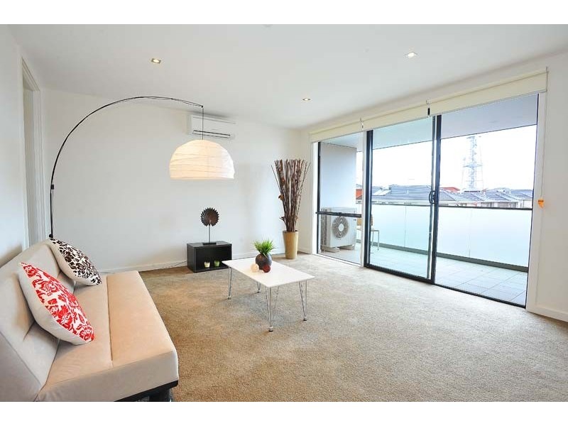 2/6 Crefden Street, Maidstone VIC 3012