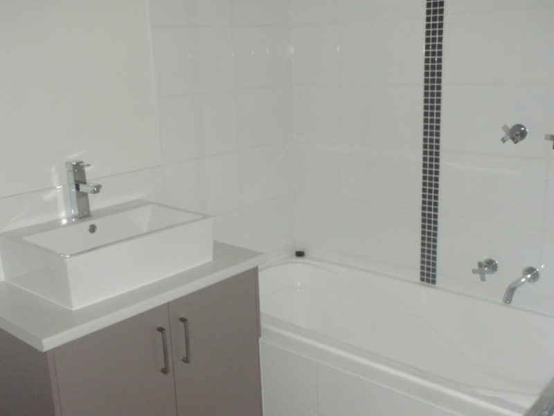 27 Swamphen Drive, Truganina VIC 3029