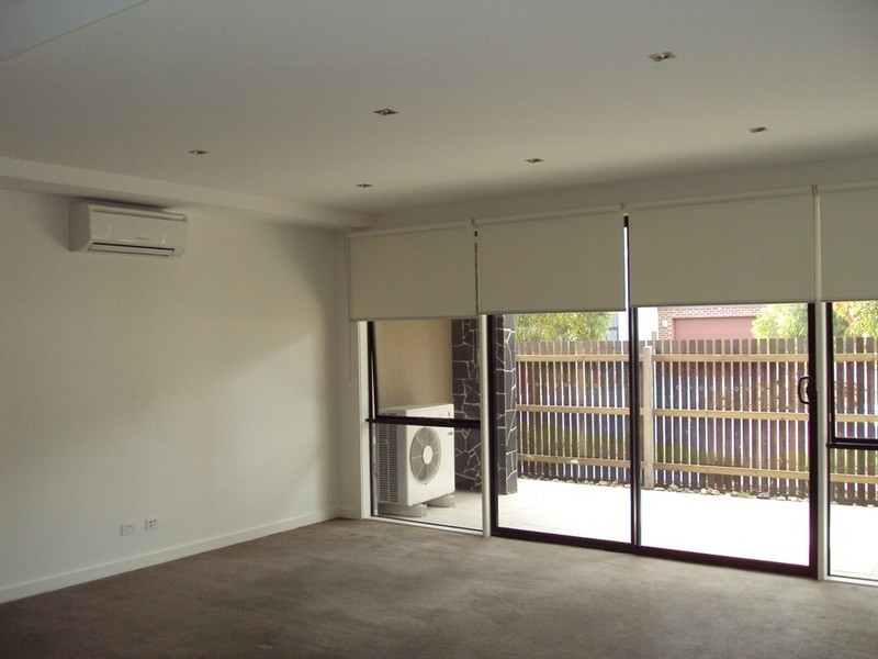 3/2 Crefden Street, Maidstone VIC 3012