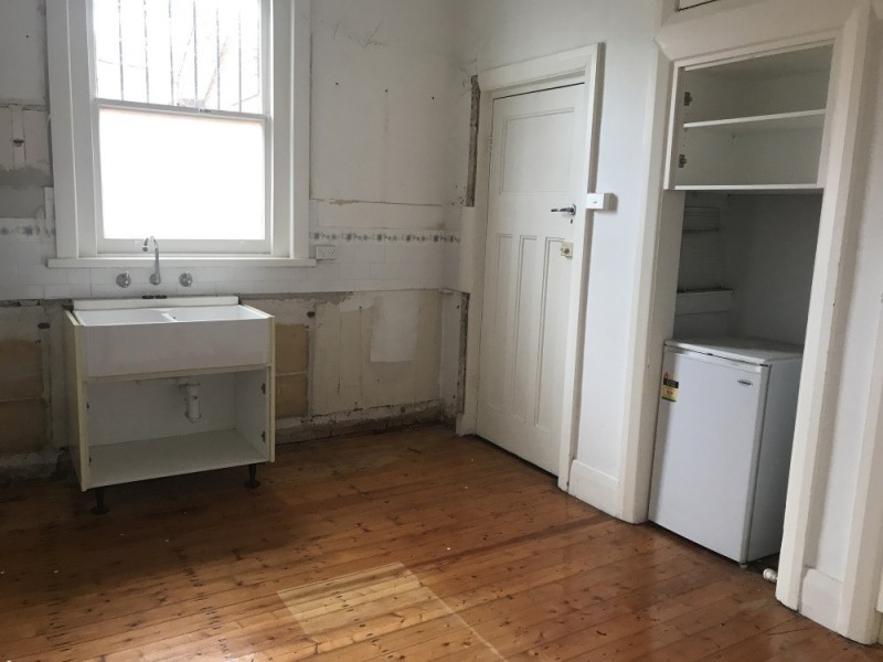 23 Warrigal Road, Oakleigh VIC 3166