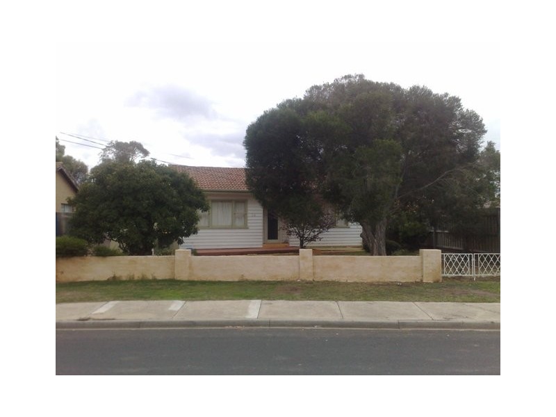 34 Shirley Street, St Albans VIC 3021