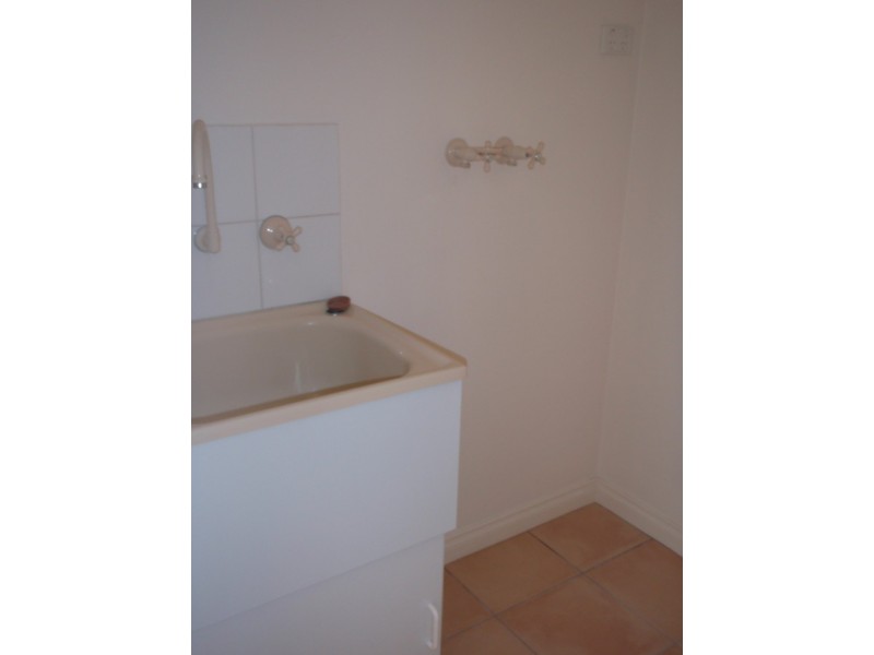 19/296 Sommerville Road, Kingsville VIC 3012