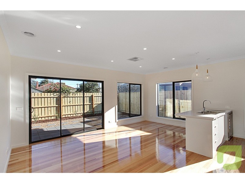 3/7 Bradley Street, Newport VIC 3015