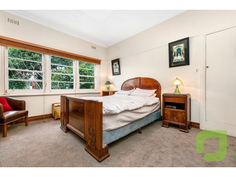 33 Ford Street, Newport VIC 3015