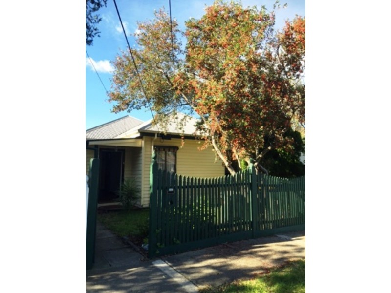 12 William Street, Newport VIC 3015