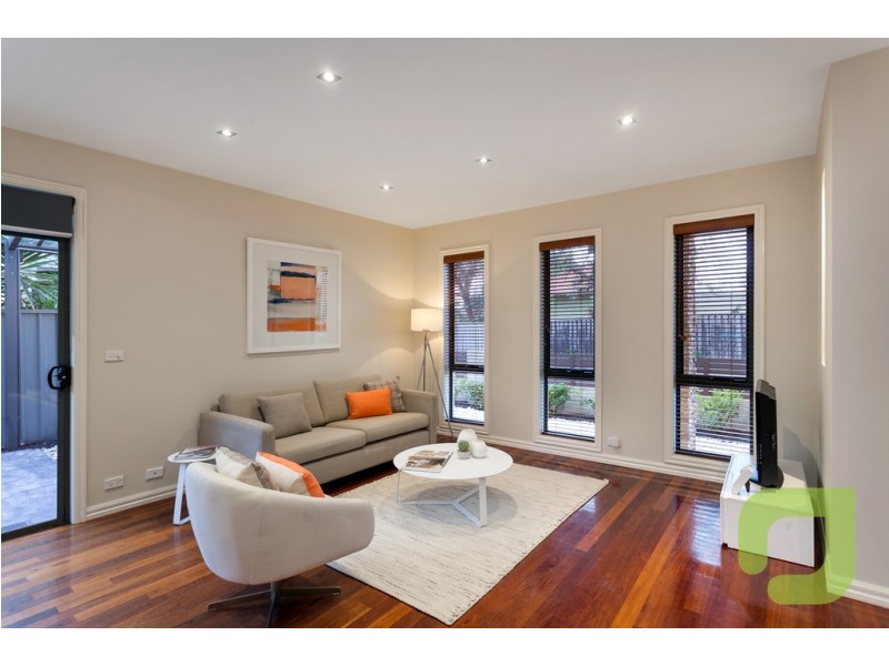 35 Derwent Street, Newport VIC 3015