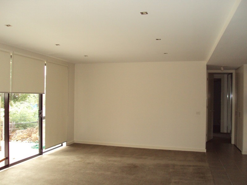 11/8 Crefden Street, Maidstone VIC 3012