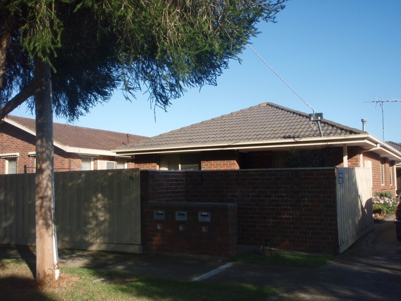 1/32  Powlett Street, Altona Meadows VIC 3028