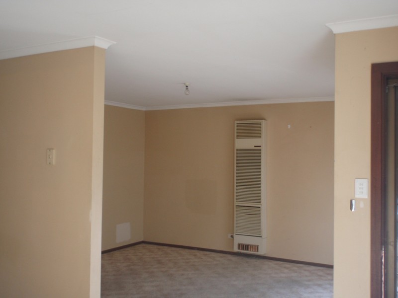 1/32  Powlett Street, Altona Meadows VIC 3028