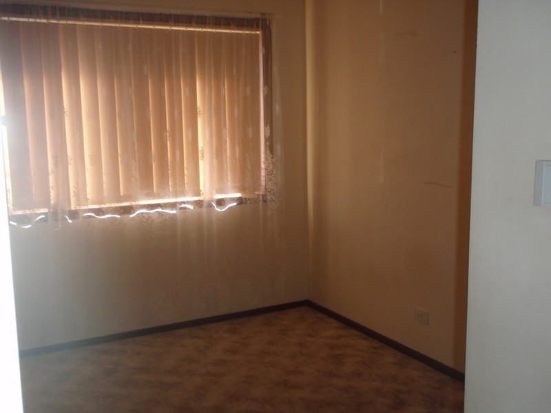 1/32  Powlett Street, Altona Meadows VIC 3028