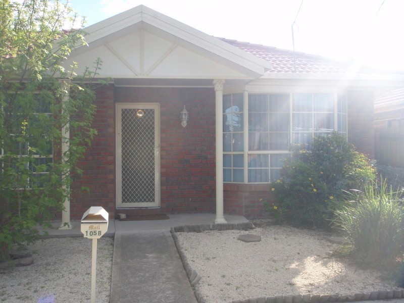 2/105 Sixth Avenue, Altona North VIC 3025