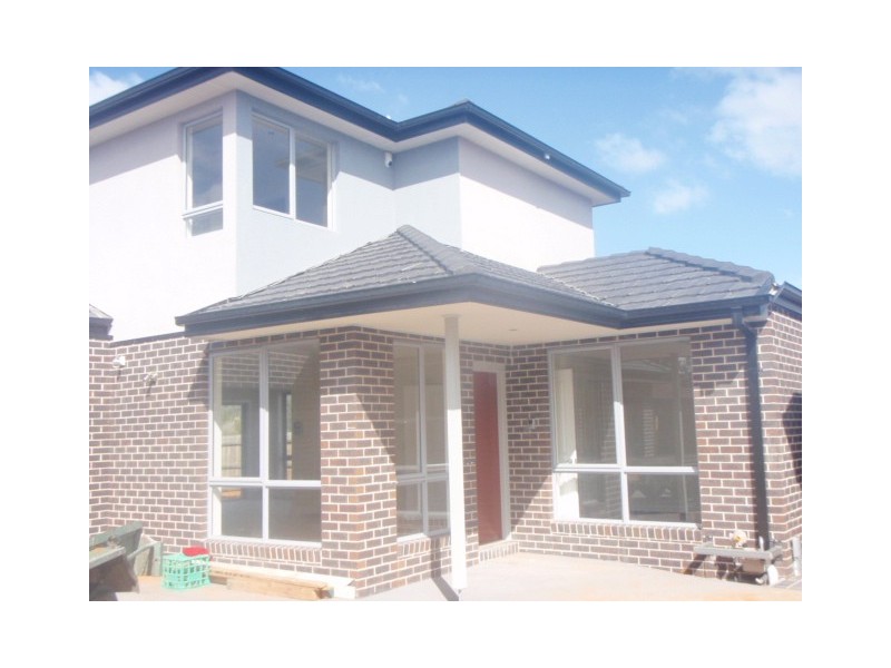 2/43 Cypress Avenue, Brooklyn VIC 3012