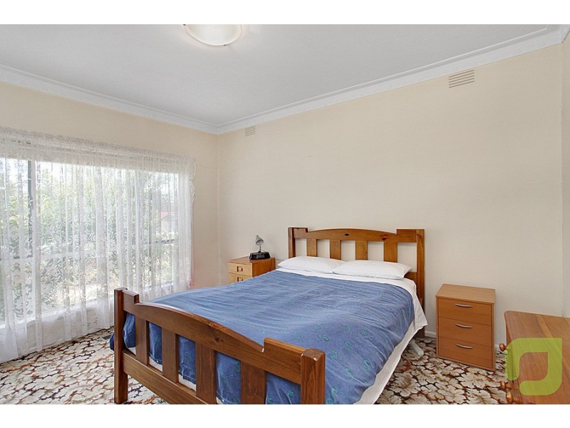 51 Paxton Street, South Kingsville VIC 3015