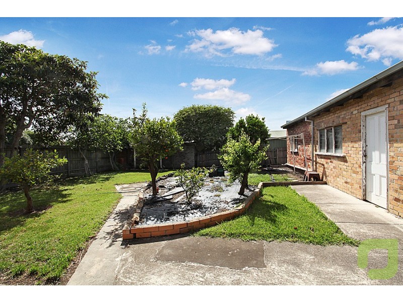 51 Paxton Street, South Kingsville VIC 3015