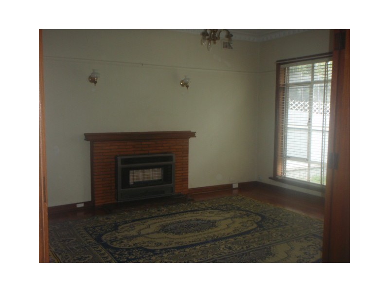 110 Commercial Rd, Footscray VIC 3011